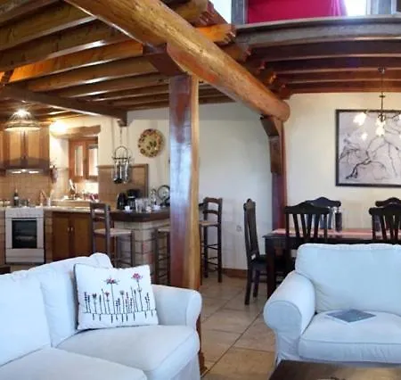 Gragada House *